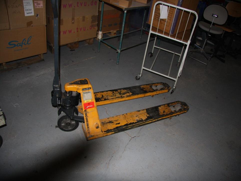 Used JUNGHEINRICH Pallet truck for Sale (Auction Premium) | NetBid Industrial Auctions